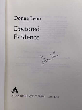 DOCTORED EVIDENCE. by Leon, Donna.