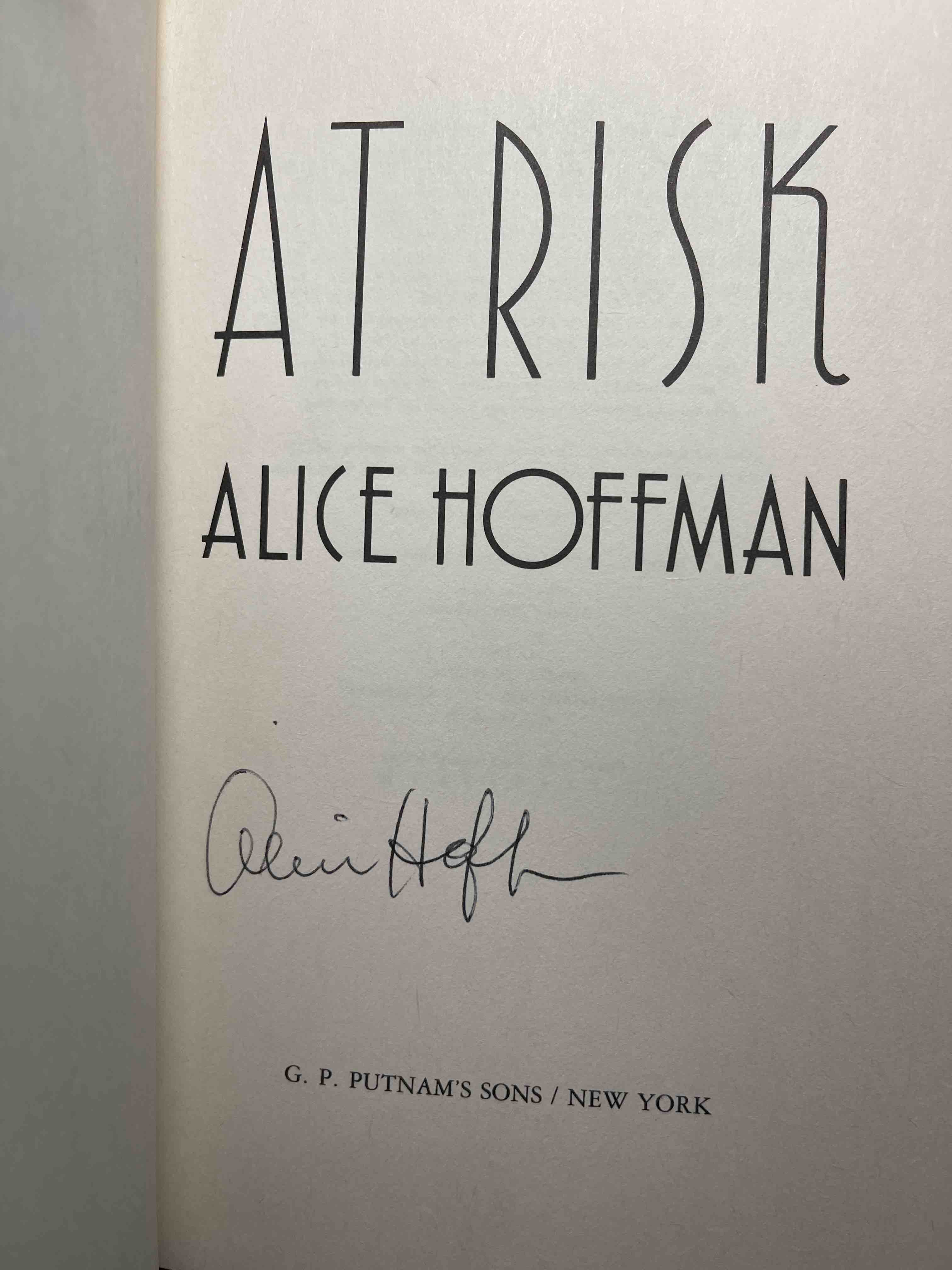 AT RISK by Hoffman, Alice. - bookfever.com