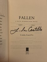 FALLEN: A Kate Burkholder Novel. by Castillo, Linda.