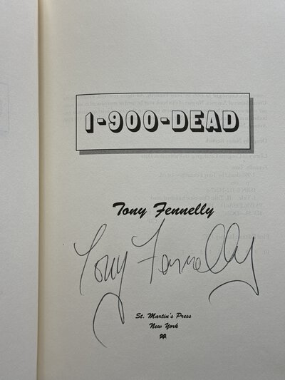 1-900-DEAD. by Fennelly, Tony.