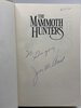 Another image of THE MAMMOTH HUNTERS. by Auel, Jean M.